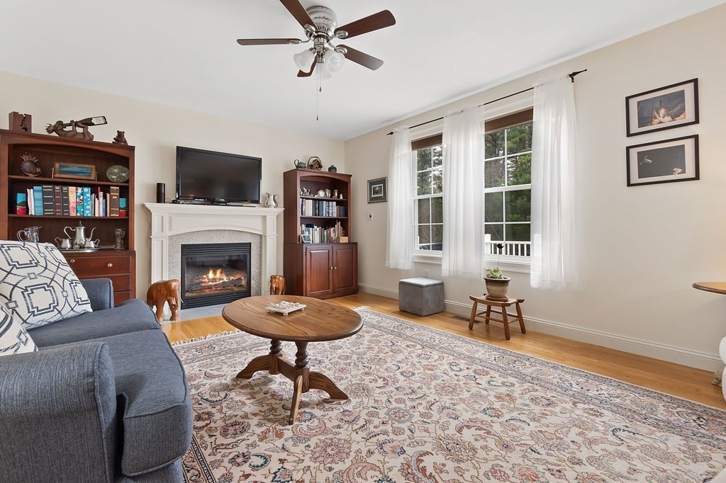 17 Arrowhead Circle Rowley, MA 01969 - Photo 8 of 42