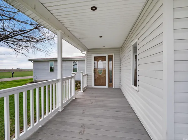 $305,000 | 3679 South Hoosier Hwy Crossing, Bluffton, IN 46714