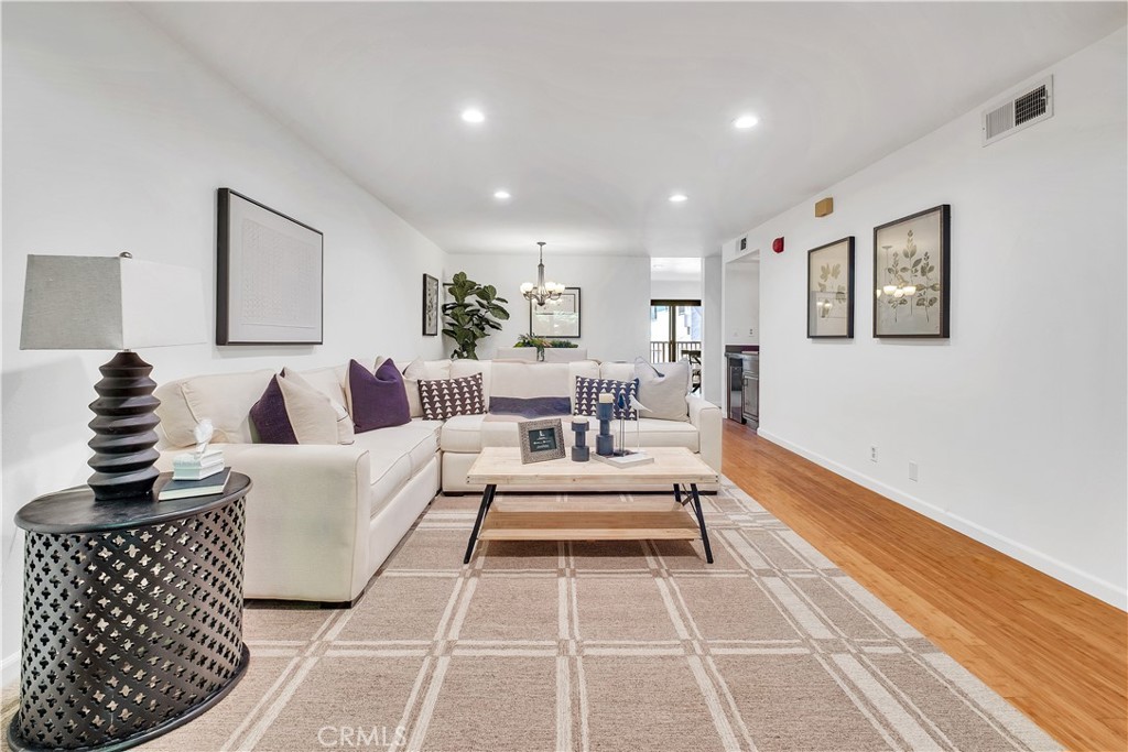 935 Main Street El Segundo, CA 90245 - Photo 2 of 41