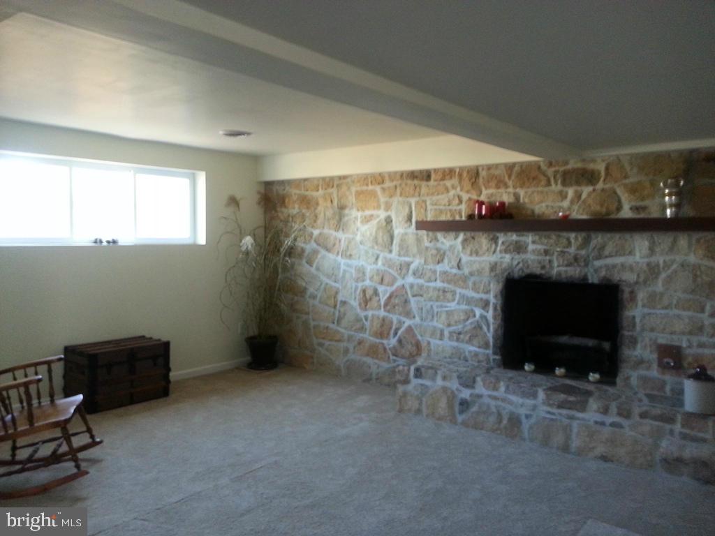 917 Rabbit Hill Road Lititz, PA 17543 - Photo 8 of 18