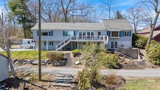 81 Conleys Grove Road Derry, NH 03038 - Photo 5 of 37