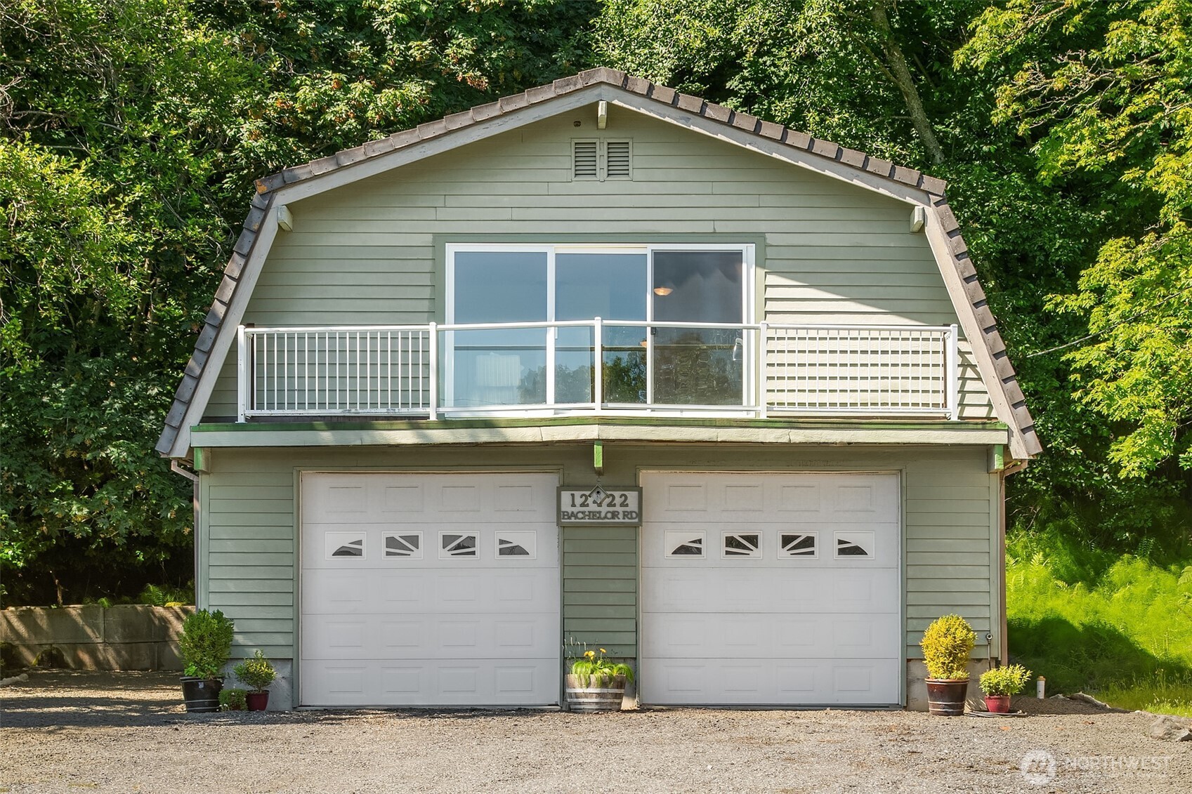 12422 Southwest Bachelor Road Vashon, WA 98070 - Photo 29 of 35