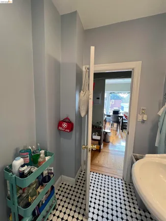 $2,950 | 1528 Milvia Street, Berkeley, CA 94709