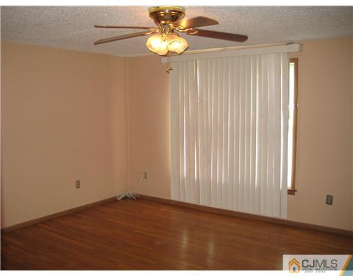 4803 Hana Road Edison, NJ 08817 - Photo 14 of 21