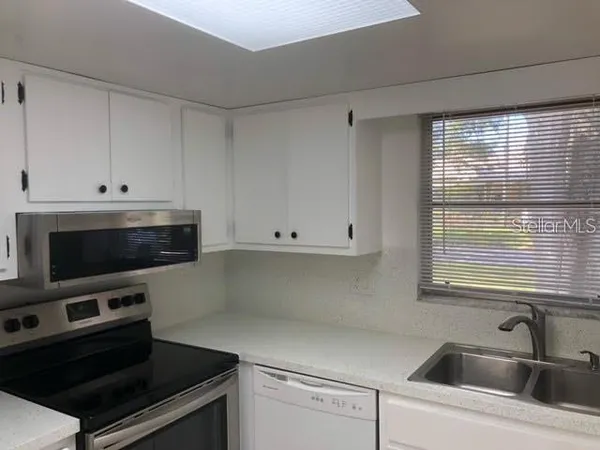 $1,900 | 449 Jewel Court, Unit 3, Belleair Bluffs, FL 33770