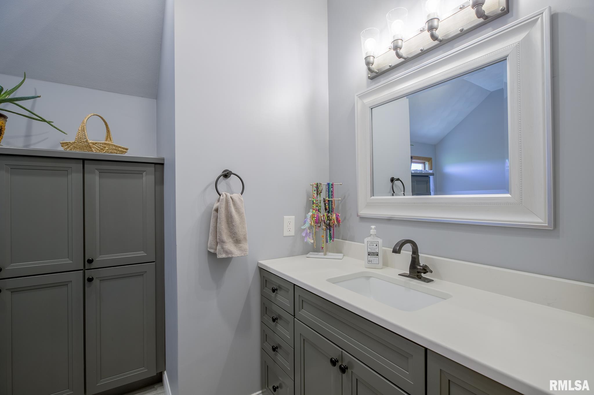 3220 East Cloverdale Road Chillicothe, IL 61523 - Photo 33 of 58 Gallery Image 33