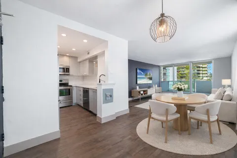 $399,000 | 1200 West Avenue, Unit 316, Miami Beach, FL 33139