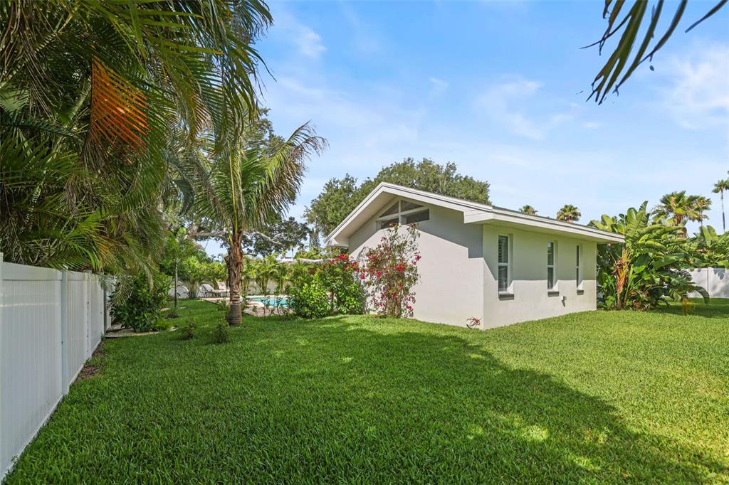 1701 Indian Rocks Road Belleair, FL 33756 - Photo 57 of 78 Gallery Image 57