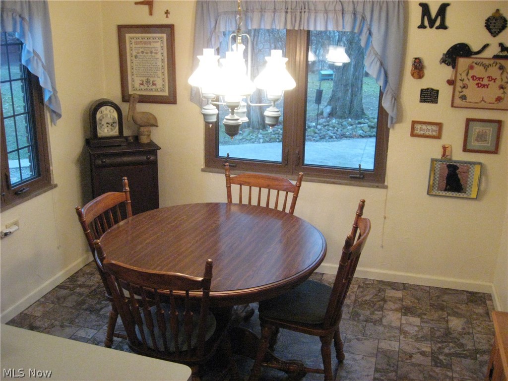 7388 Lewis Road Olmsted Falls, OH 44138 - Photo 7 of 35 Gallery Image 7