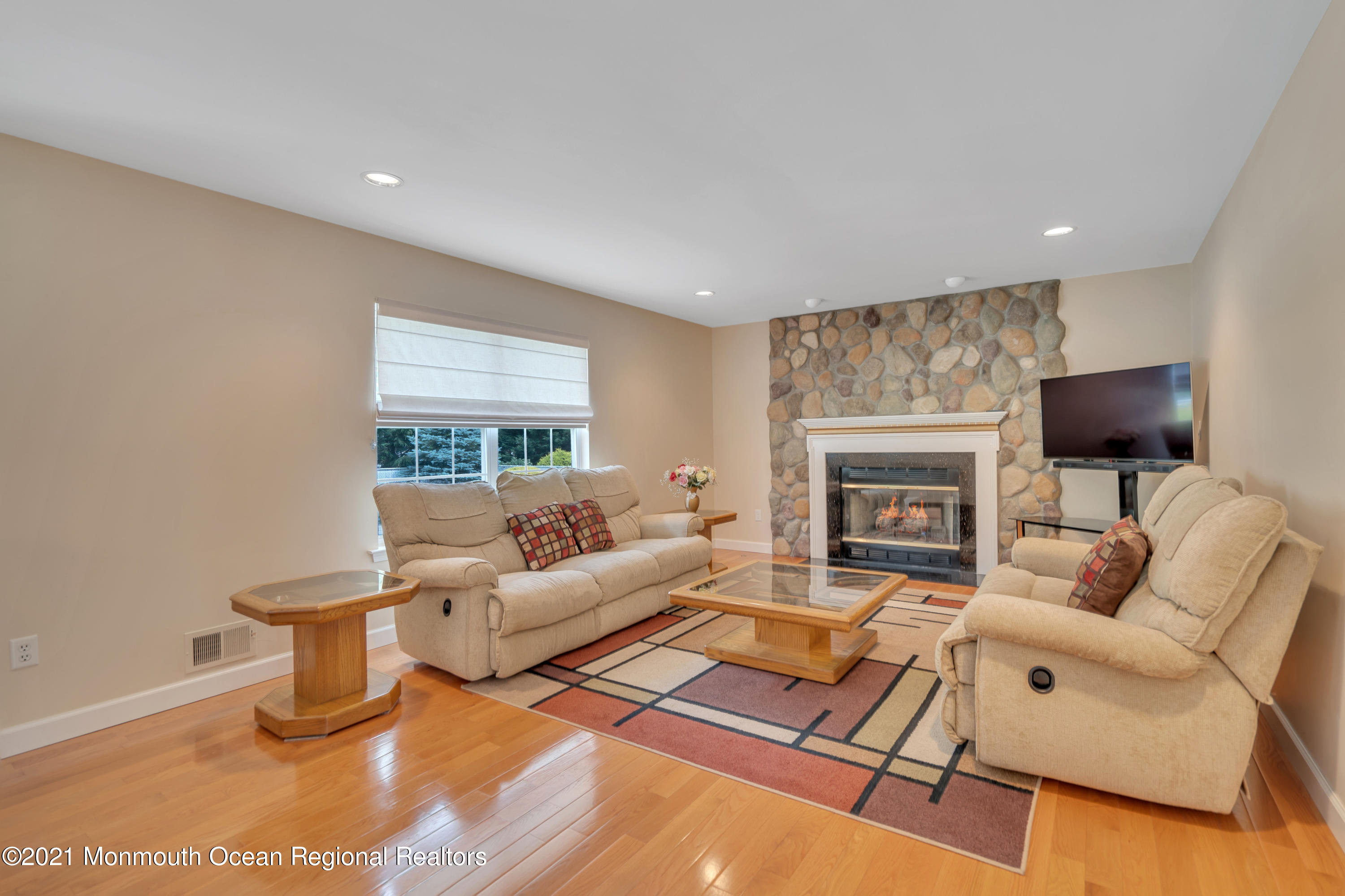 311 MacKenzie Drive Jackson, NJ 08527 - Photo 11 of 49 014_dsc08033