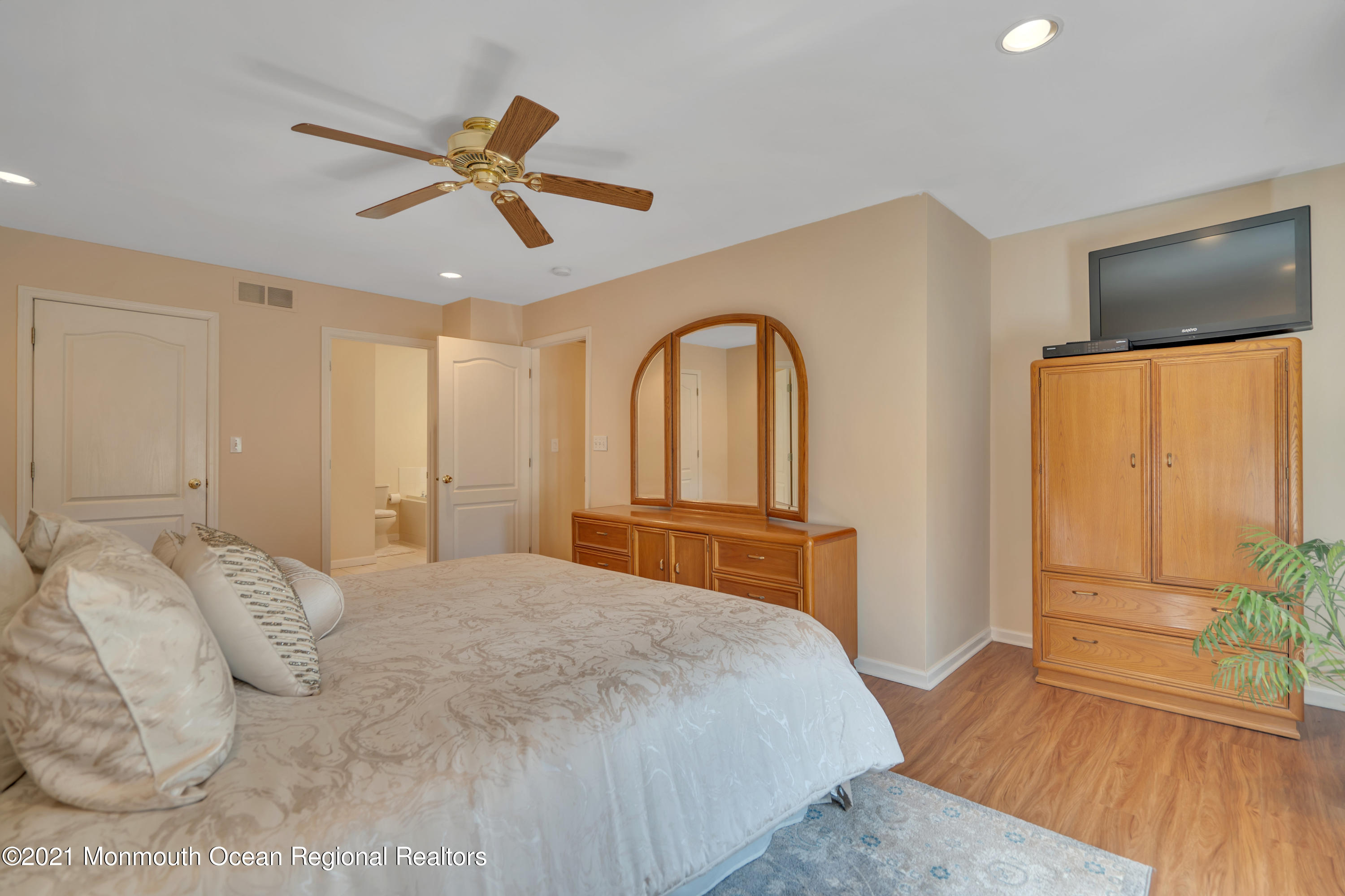 311 MacKenzie Drive Jackson, NJ 08527 - Photo 35 of 49 062_dsc08208