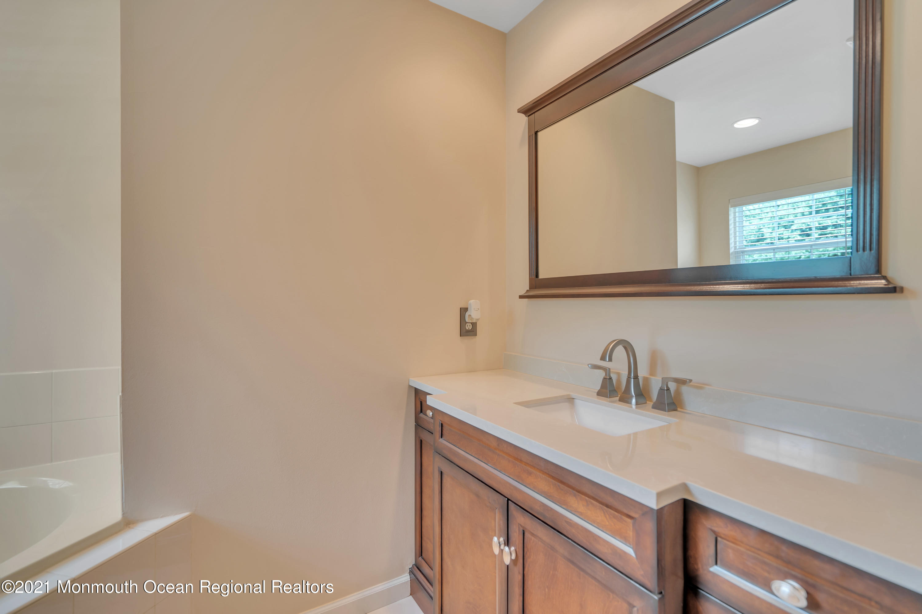 311 MacKenzie Drive Jackson, NJ 08527 - Photo 36 of 49 064_dsc08218