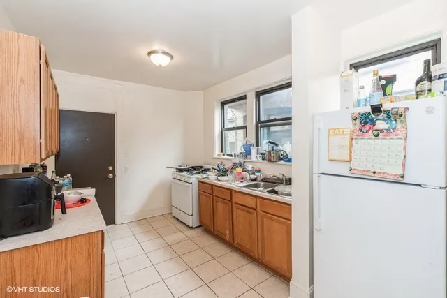 $1,400 | 403 South Kenilworth Avenue, Unit 2, Oak Park, IL 60302