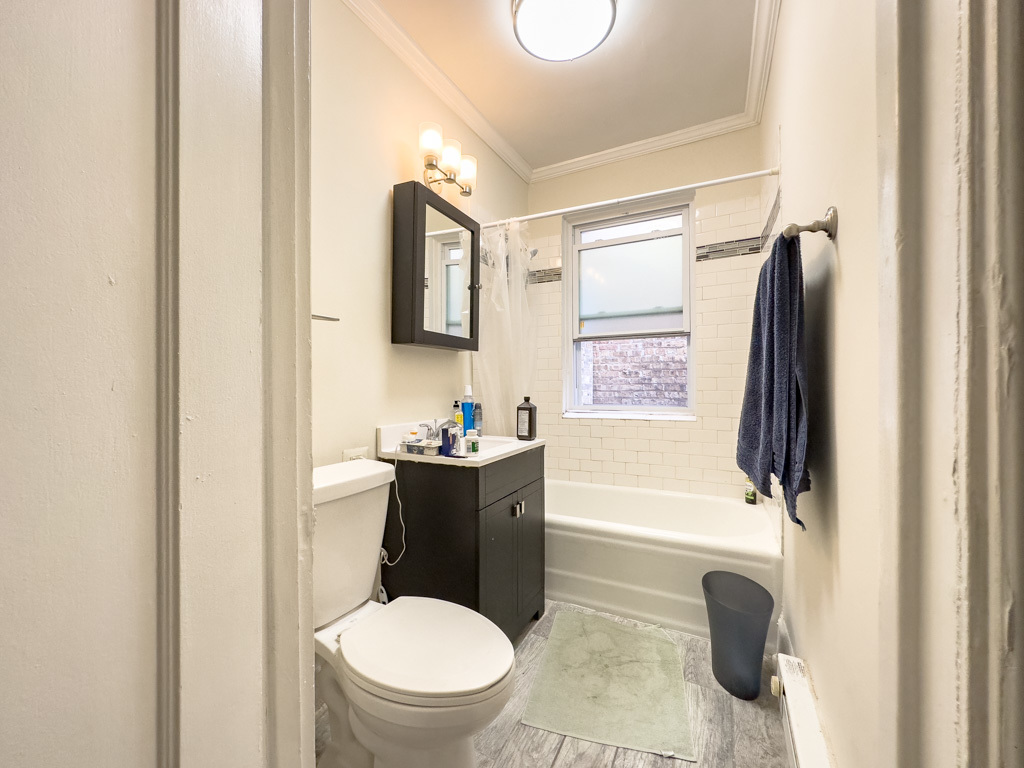 918 Green Bay Road, Unit 2C Winnetka, IL 60093 - Photo 12 of 18