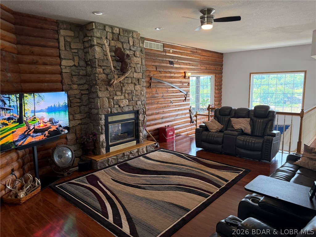 531 Minnowbrook Road Camdenton, MO 65020 - Photo 8 of 64