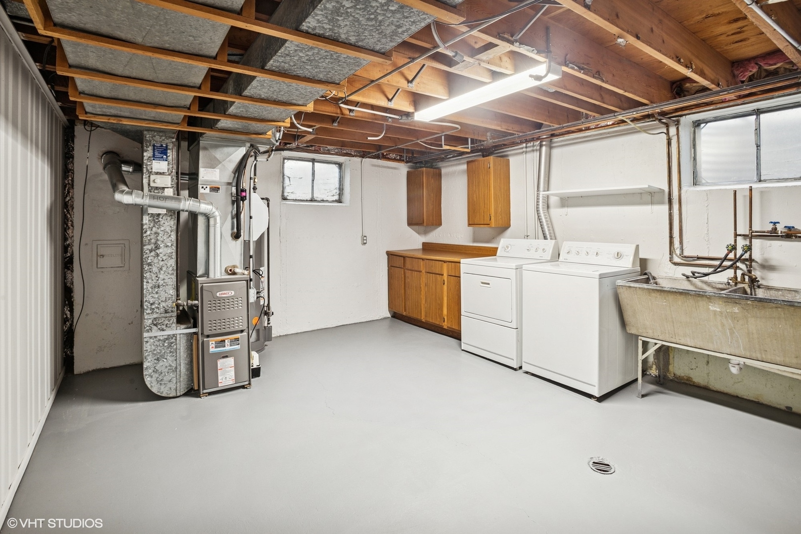 43 N Mount Des Plaines, IL 60016 - Photo 19 of 25 a utility room with dryer and washer