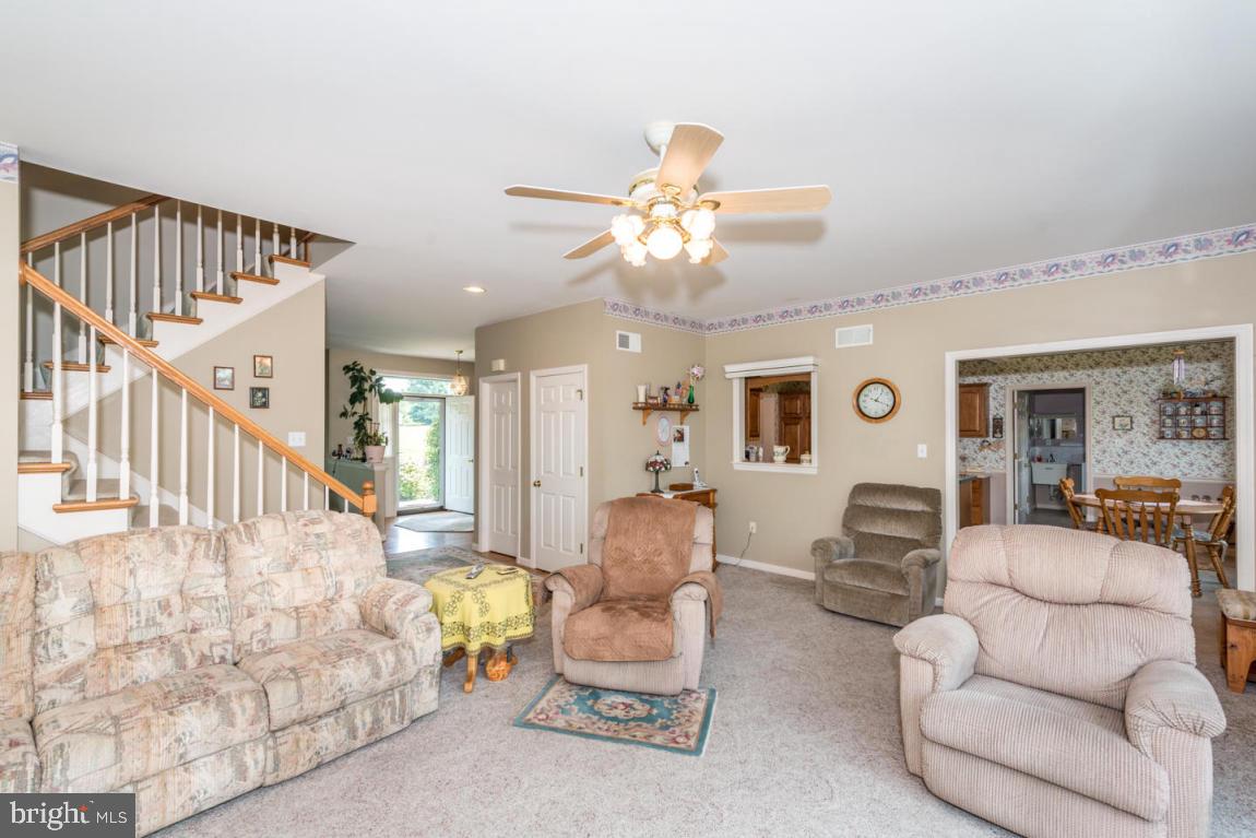 602 North Strickler Road Manheim, PA 17545 - Photo 15 of 37
