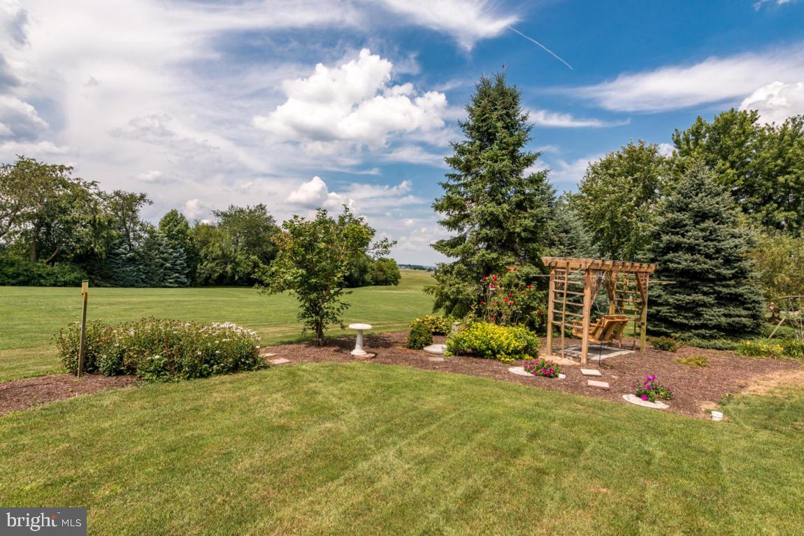 602 North Strickler Road Manheim, PA 17545 - Photo 32 of 37