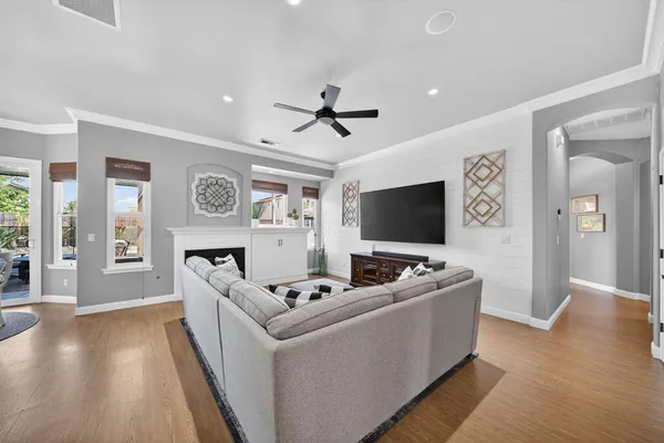 $589,900 | 2765 Bellaire Avenue, Clovis, CA 93611