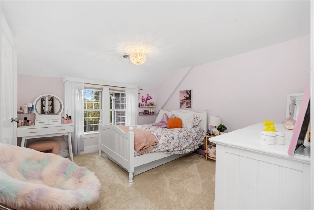 5 Stoddard Road Hingham, MA 02043 - Photo 14 of 21 Gallery Image 14