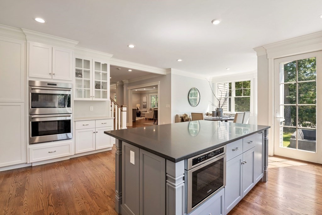 19 Centre Street Dover, MA 02030 - Photo 11 of 40