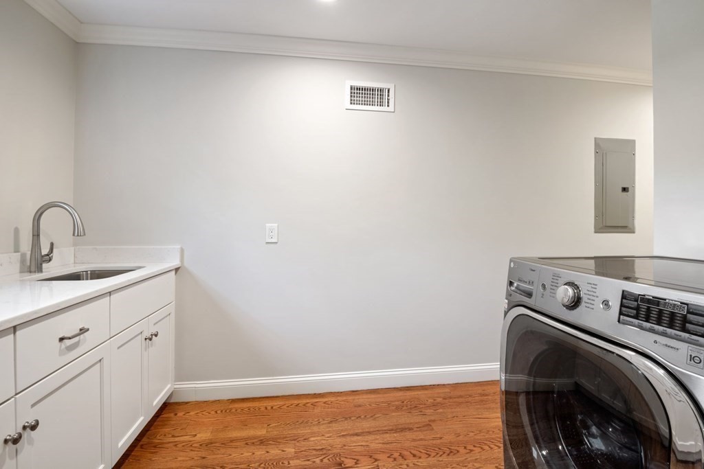 19 Centre Street Dover, MA 02030 - Photo 26 of 40