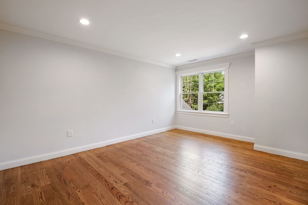 19 Centre Street Dover, MA 02030 - Photo 28 of 40