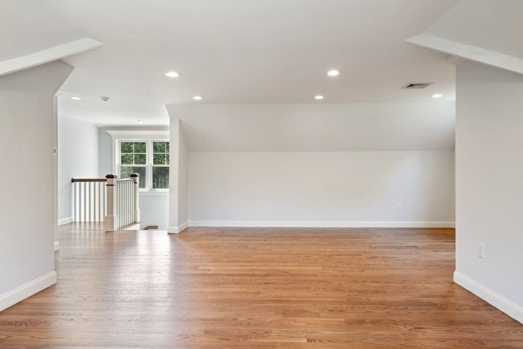 19 Centre Street Dover, MA 02030 - Photo 32 of 40