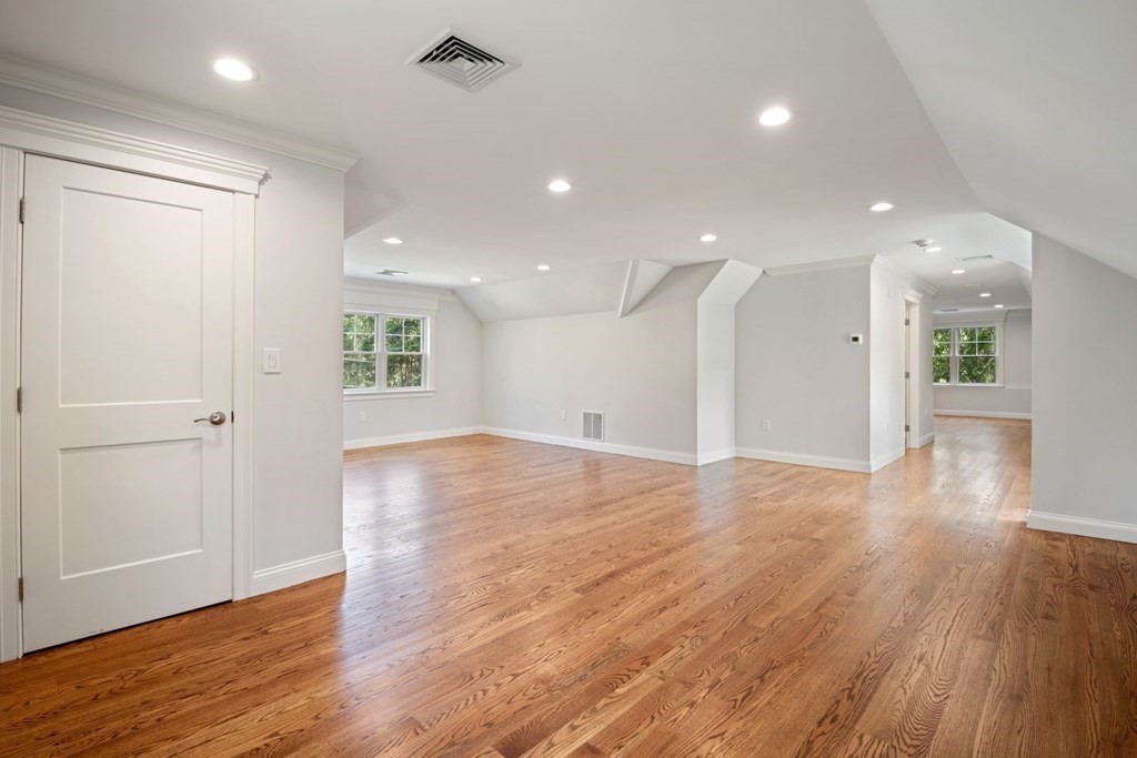 19 Centre Street Dover, MA 02030 - Photo 33 of 40