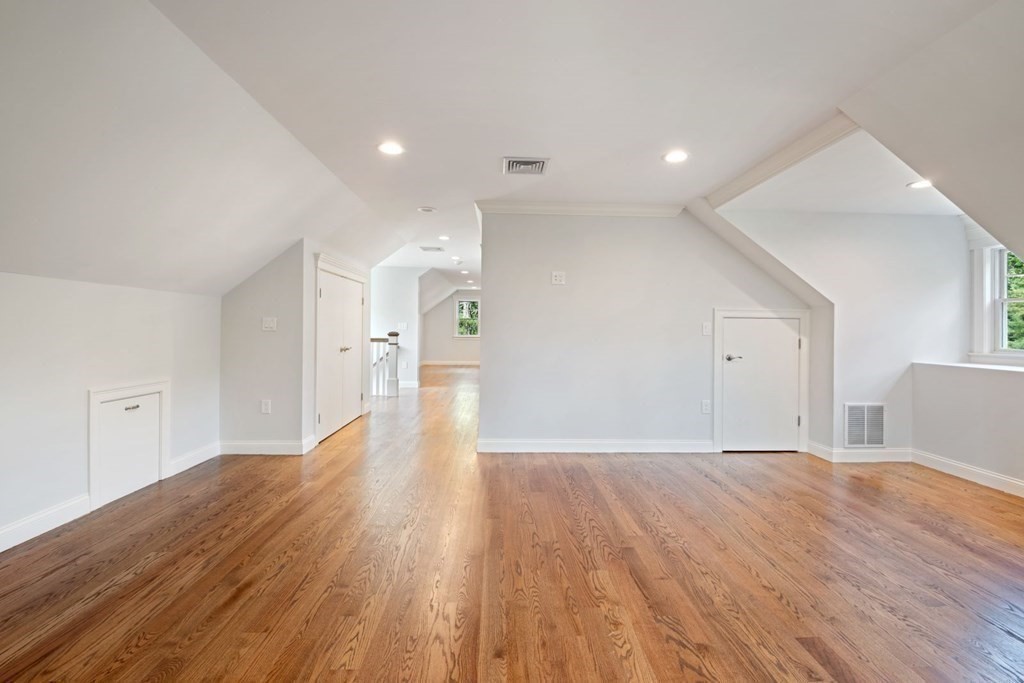 19 Centre Street Dover, MA 02030 - Photo 34 of 40