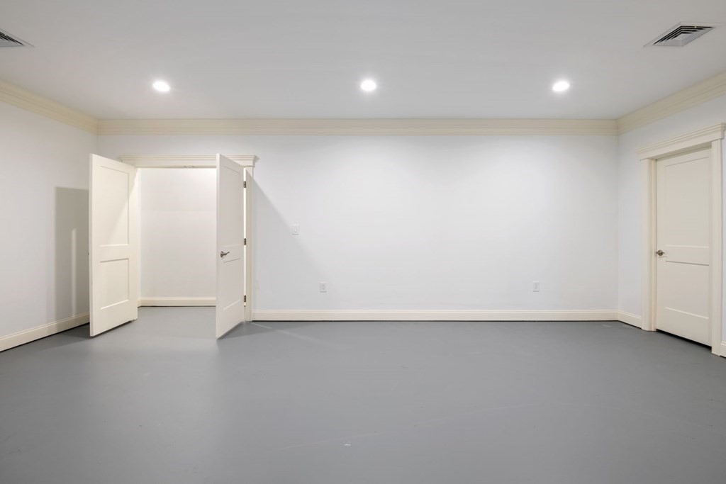 19 Centre Street Dover, MA 02030 - Photo 35 of 40