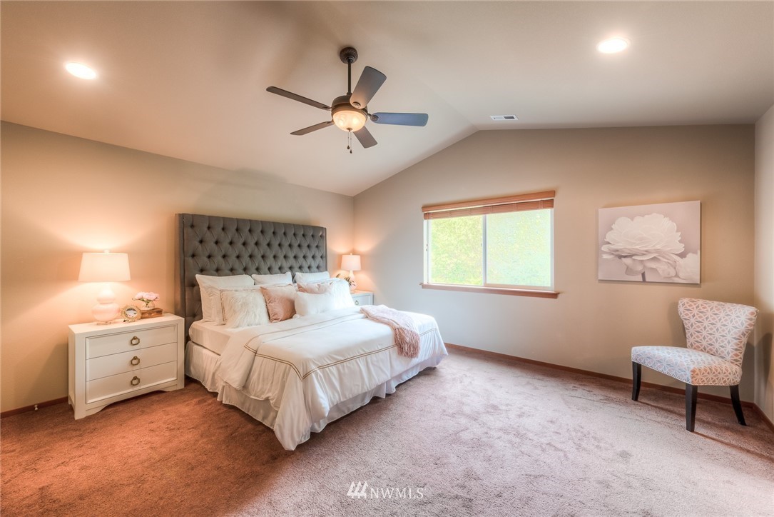 3615 164th Street Southeast Bothell, WA 98012 - Photo 13 of 22 Gallery Image 13