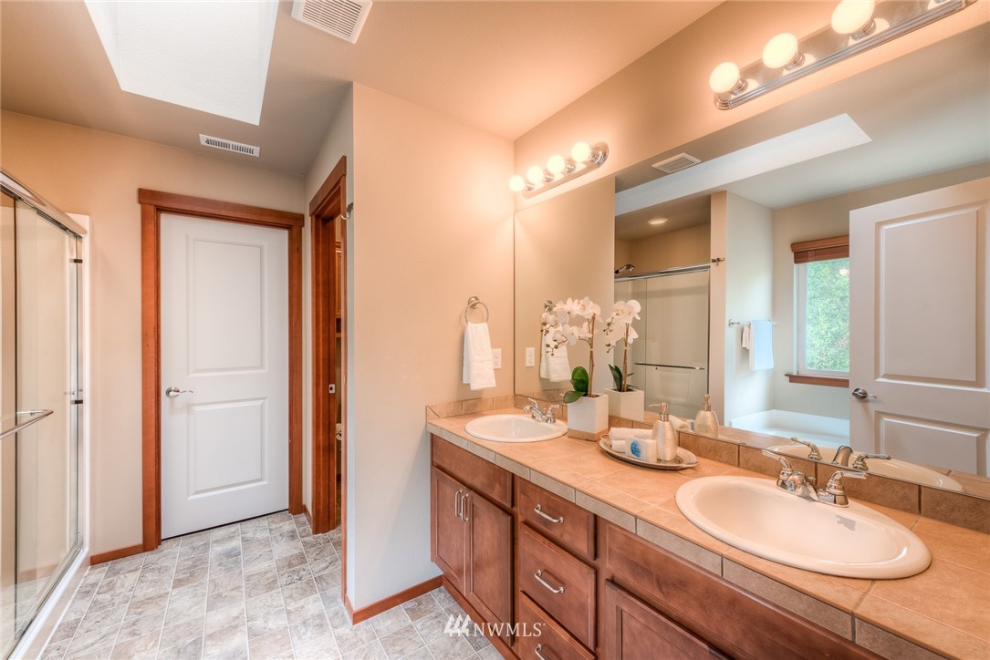 3615 164th Street Southeast Bothell, WA 98012 - Photo 15 of 22 Gallery Image 15