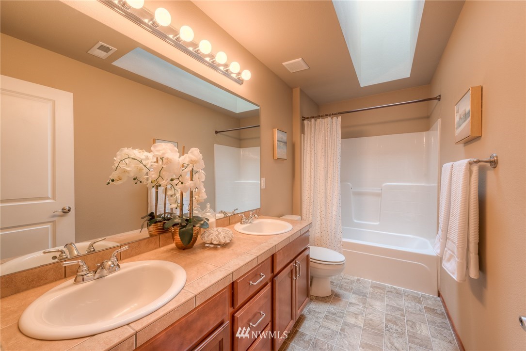 3615 164th Street Southeast Bothell, WA 98012 - Photo 18 of 22 Gallery Image 18