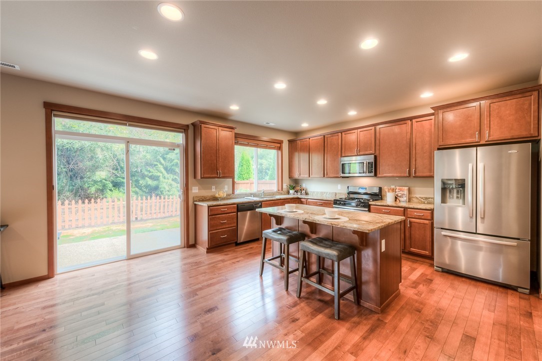 3615 164th Street Southeast Bothell, WA 98012 - Photo 3 of 22 Gallery Image 3