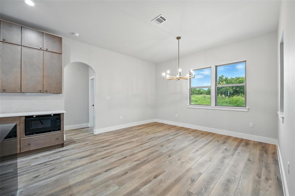 117 Goldfinch Lane Weatherford, TX 76088 - Photo 17 of 38