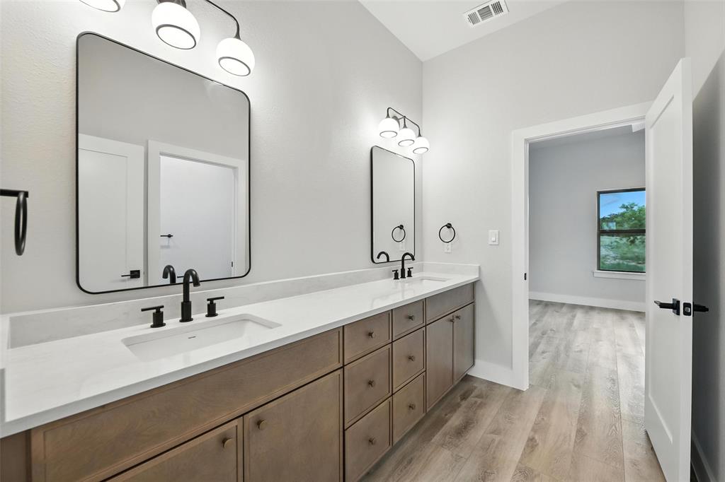 117 Goldfinch Lane Weatherford, TX 76088 - Photo 22 of 38