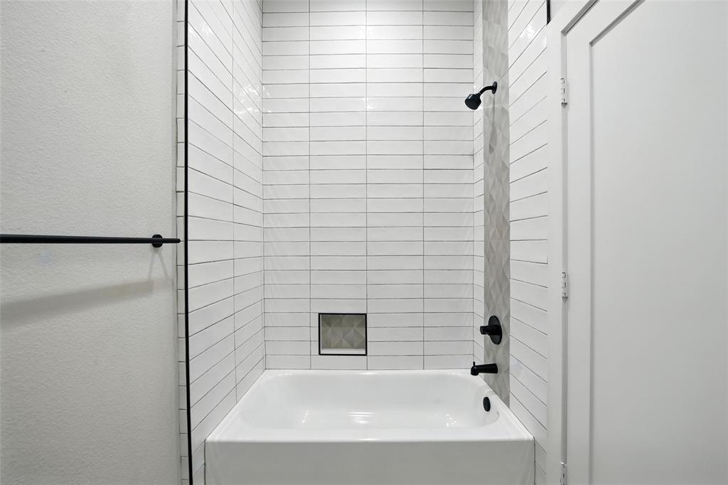 117 Goldfinch Lane Weatherford, TX 76088 - Photo 24 of 38