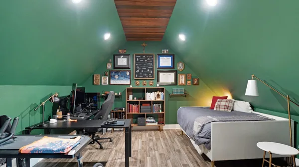 $1,000,000 | 7789 Highway 79, Henderson, TX 75654