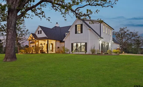 $1,000,000 | 7789 Highway 79, Henderson, TX 75654