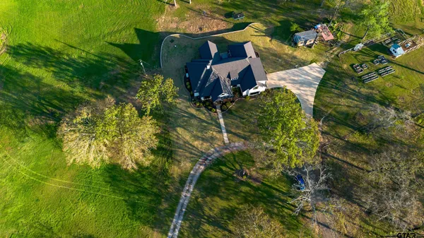 $1,000,000 | 7789 Highway 79, Henderson, TX 75654