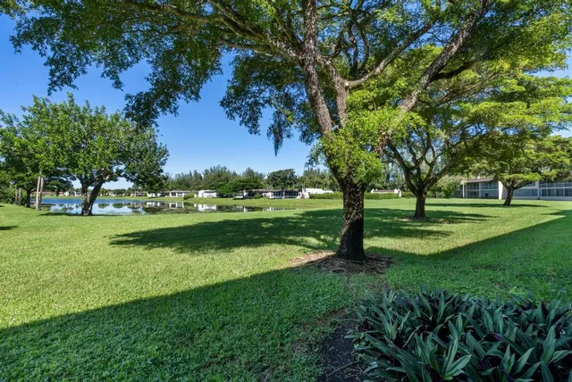 $1,750 | 124 Lake Constance Drive, West Palm Beach, FL 33411