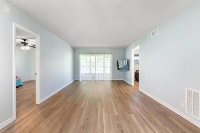 $1,750 | 124 Lake Constance Drive, West Palm Beach, FL 33411