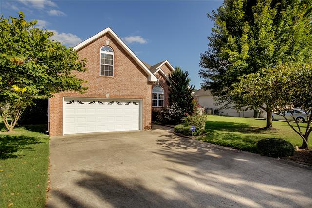 152 Fieldstone Lane Springfield, TN 37172 - Photo 2 of 20 Beautifully landscaped yard. 2 car garage.