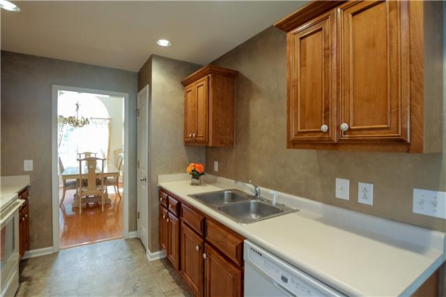 152 Fieldstone Lane Springfield, TN 37172 - Photo 7 of 20 Great kitchen for the money. Plenty of cabinet space. Plus a nice pantry.