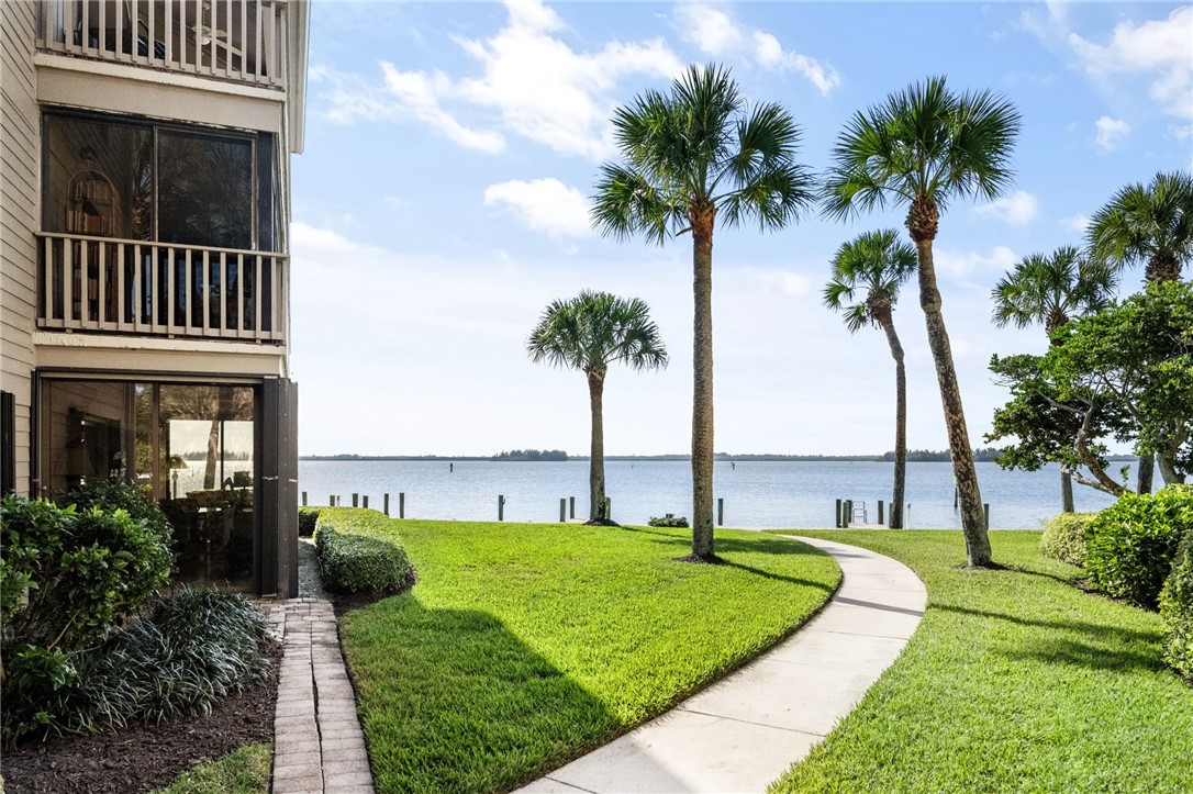1860 Bay Road, Unit 104E Vero Beach, FL 32963 - Photo 24 of 36