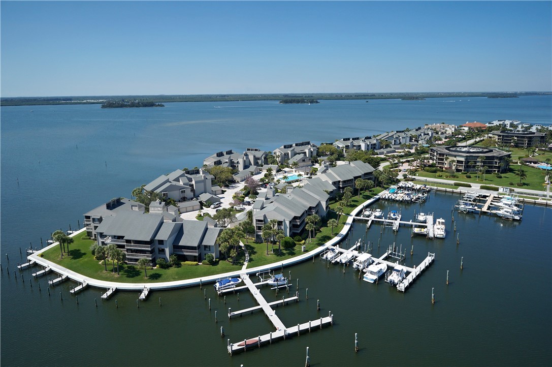 1860 Bay Road, Unit 104E Vero Beach, FL 32963 - Photo 28 of 36