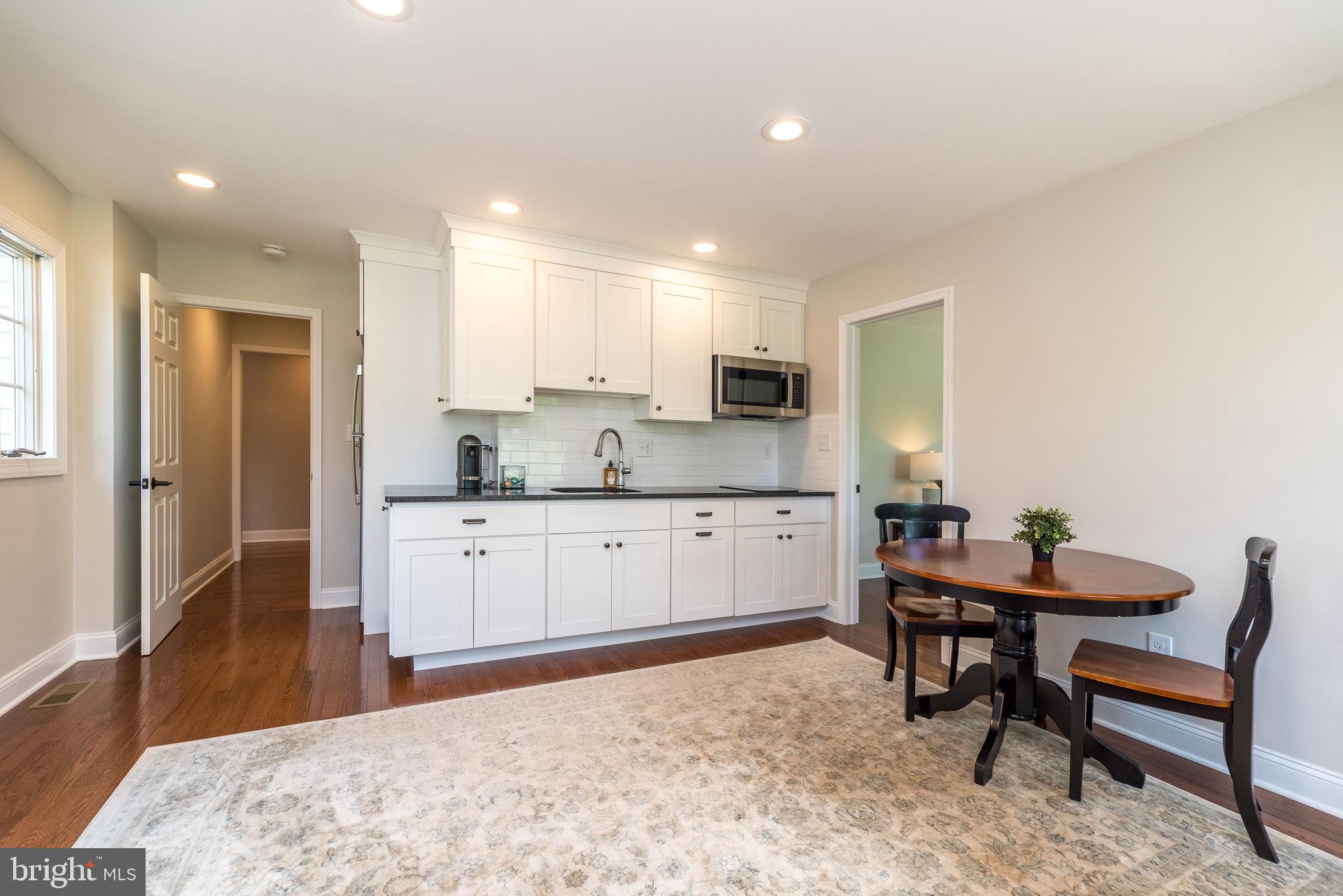 4976 Gloucester Drive Doylestown, PA 18902 - Photo 28 of 68 Kitchenette