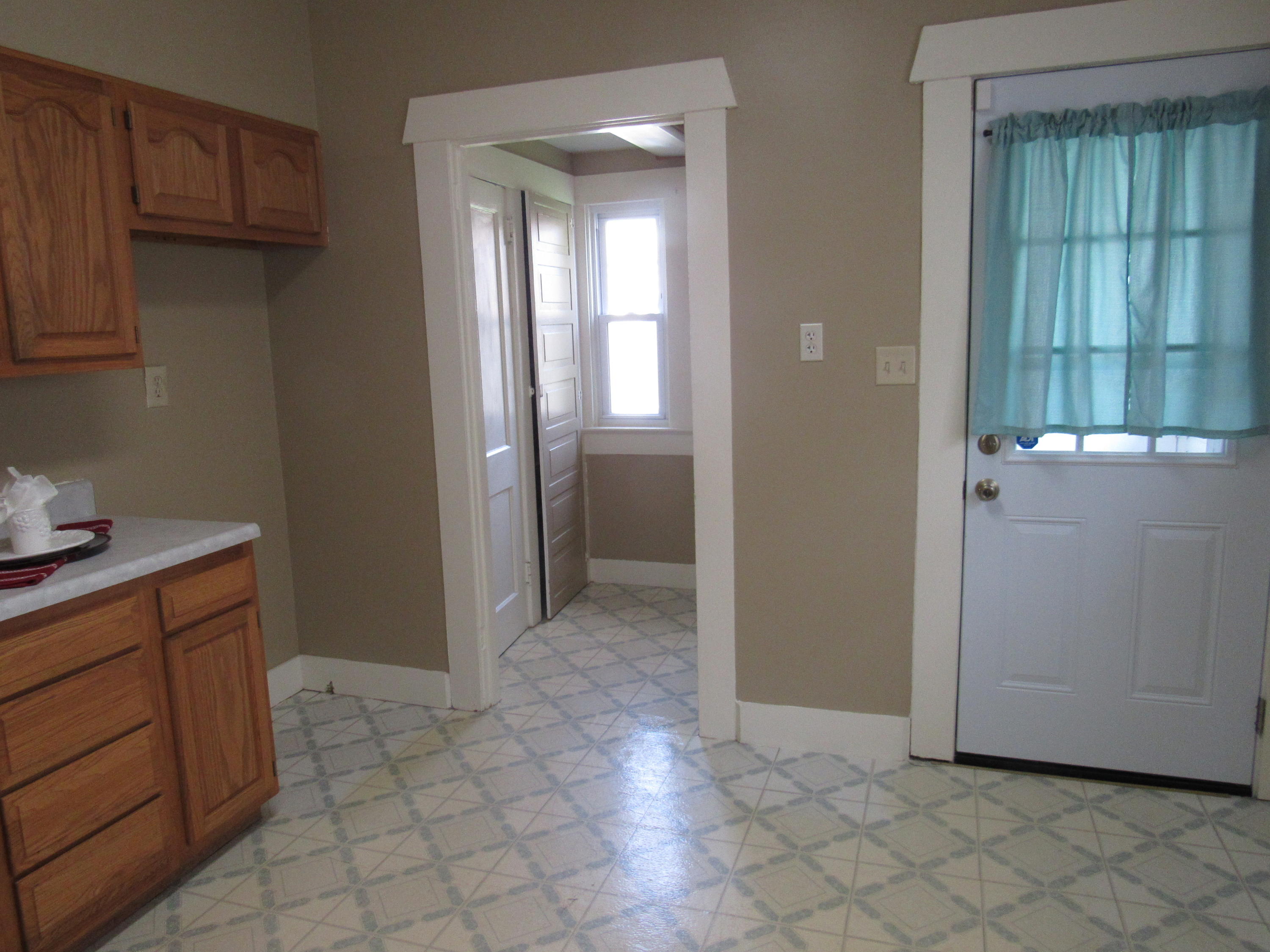 220 Ridge Road Springfield, OH 45503 - Photo 6 of 26 Gallery Image 6
