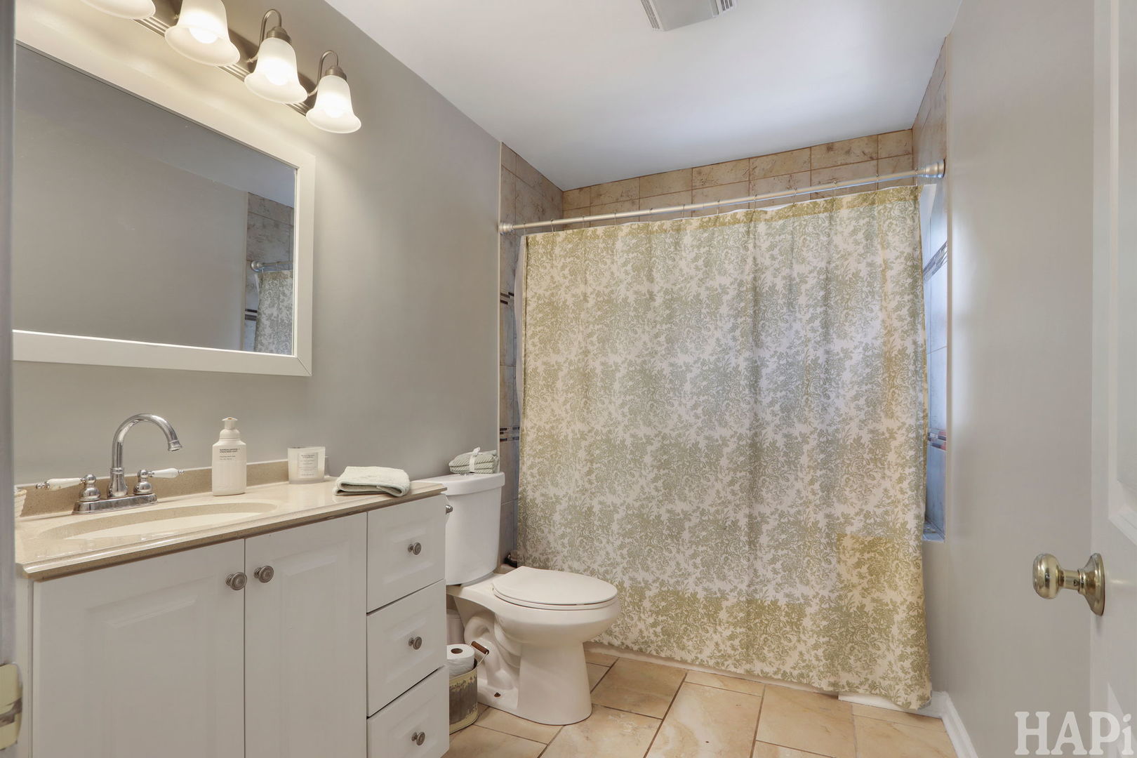 62 Lippincott Road Fox Lake, IL 60020 - Photo 10 of 20